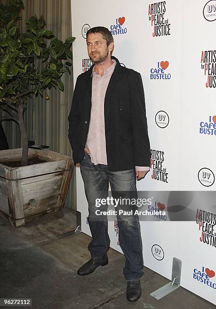 Actor Gerard Butler Arrives at the "Artists For Haiti" Benefit at Bergamot Station on January 28, 2010 in Santa Monica, California.