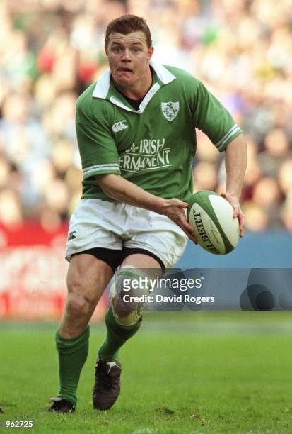 Brian O''Driscoll of Ireland runs with the ball during the Lloyds TSB Six Nations Championship match against England played at Lansdowne Road, in...