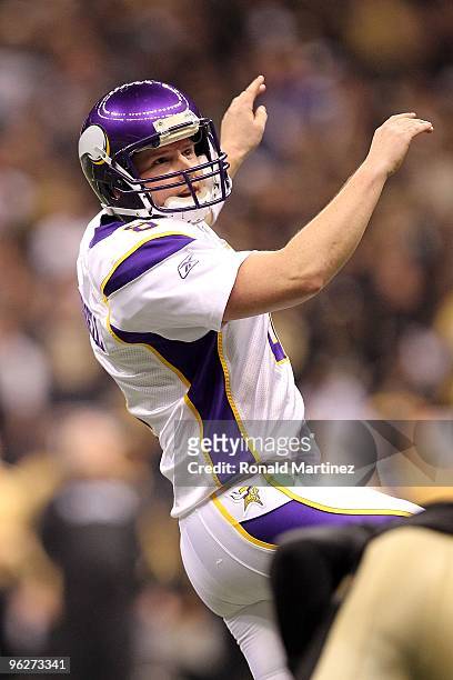 Kicker Ryan Longwell of the Minnesota Vikings watches the flight of his extra point attempt against the New Orleans Saints during the NFC...