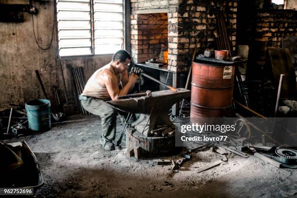 Dirty Rod Photos and Premium High Res Pictures - Getty Images