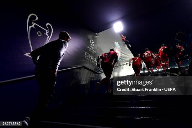 The Liverpool team return to the pitch following half time during the UEFA Champions League Final between Real Madrid and Liverpool at NSC...