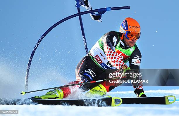 Croatia's Ivica Kostelic competes in men's giant slalom during the opening of FIS Alpine Skiing World cup on Rettenbach glacier in Soelden on October...