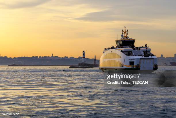 ferry of istanbul - haydarpasa stock pictures, royalty-free photos & images