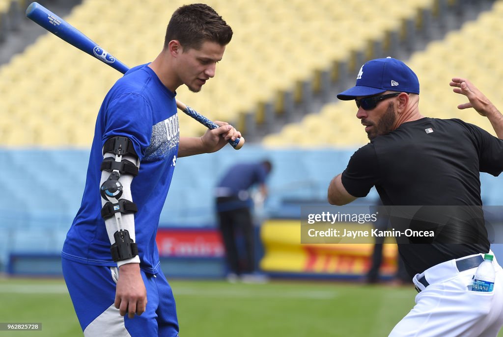 San Diego Padres v Los Angeles Dodgers