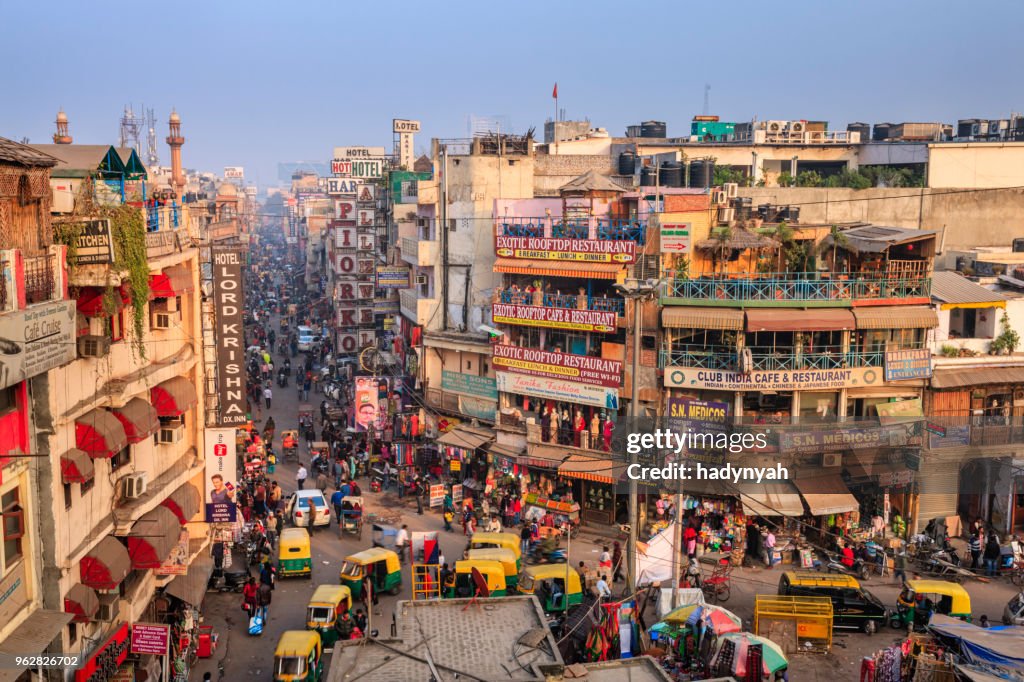 Vida de ciudad-principal Bazar, Paharganj, en Nueva Delhi, India