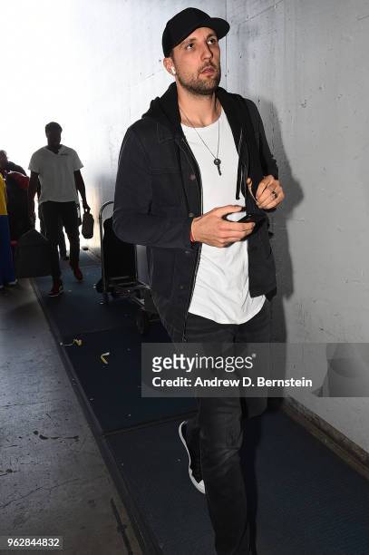 Ryan Anderson of the Houston Rockets arrives before the game against the Golden State Warriors during Game Six of the Western Conference Finals...