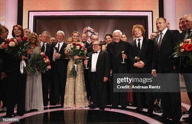 Senta Berger, Michael Douglas, Richard Gere, Diane Kruger, Danny Devito, Joachim Fuchsberger, Mick Hucknall, Sylvie van der Vaart, Heino Ferch,...