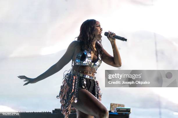 Tiwa Savage performs on stage during AFROREPUBLIK festival at The O2 Arena on May 26, 2018 in London, England.