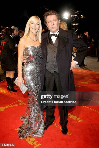 Actor Jan Vedder and wife Marion attend the Goldene Kamera 2010 Award at the Axel Springer Verlag on January 30, 2010 in Berlin, Germany.