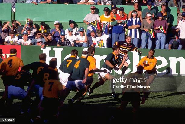 General action during the Rugby World Cup 1995 match between Australia and South Africa held in South Africa. \ Mandatory Credit: Clive Mason...