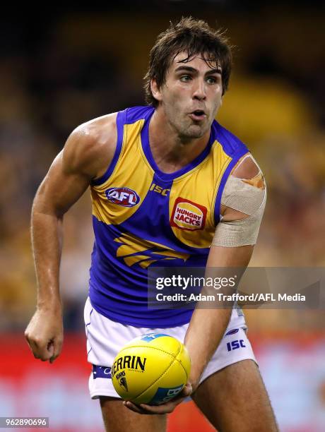 Andrew Gaff of the Eagles handpasses the ball during the 2018 AFL round 10 match between the Hawthorn Hawks and the West Coast Eagles at Etihad...