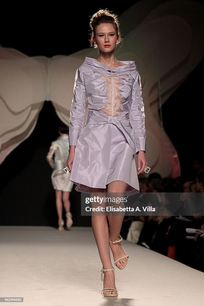 Gattinoni: Rome Fashion Week S/S 2010