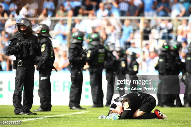 David Hohs of FC Saarbruecken is dejected after losing the TSV 1860 Muenchen v 1. FC Saarbruecken Third League Playoff Leg 2 match at Stadion an der...