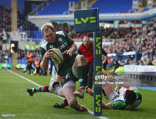 Peter Hewat of London Irishgoes over the line for a try but just gets his foot in touch and the try is disallowed during the LV Anglo Welsh Cup match...