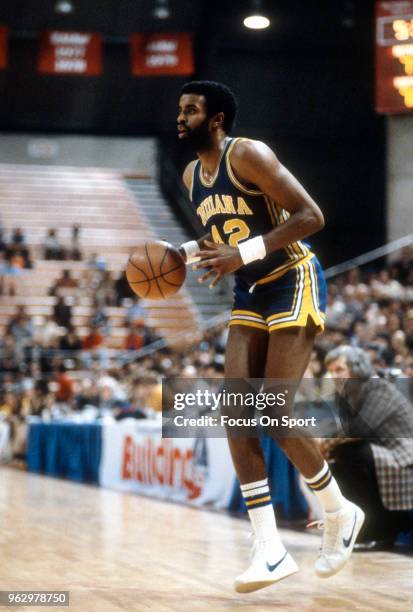 Mike Bantom of the Indiana Pacers dribbles the ball against the New Jersey Nets during an NBA basketball game circa 1978 at the Rutgers Athletic...