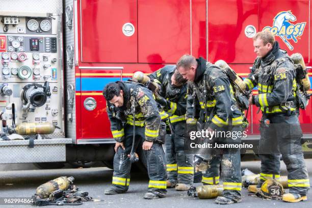 Fire Rescue Pics 7,130 Firefighters In Action Stock Photos, High-Res Pictures, and ...