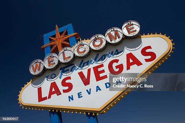 bienvenido a las vegas fabulosa señal, juegos de azar,-strip de las vegas, nevada - nancy ross fotografías e imágenes de stock