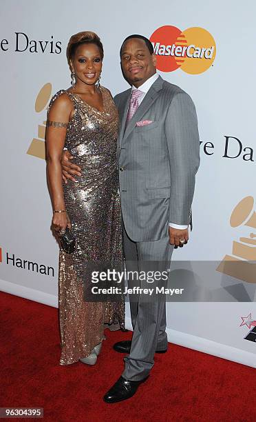 Singer Mary J. Blige and husband Kendu Isaacs arrive at the 2010 Pre-Grammy Gala & Salute To Industry Icons at Beverly Hills Hilton on January 30,...