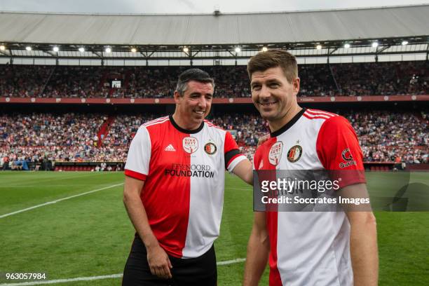 Roy Makaay, Steven Gerard during the Dirk Kuyt Testimonial at the Feyenoord Stadium on May 27, 2018 in Rotterdam Netherlands