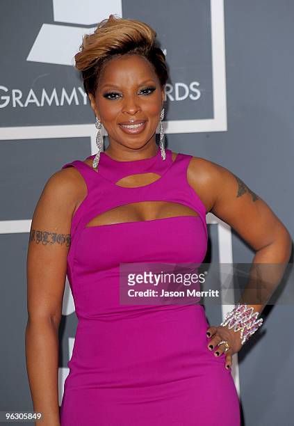 Singer Mary J. Blige arrives at the 52nd Annual GRAMMY Awards held at Staples Center on January 31, 2010 in Los Angeles, California.