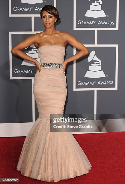 Singer Keri Hilson arrives at the 52nd Annual GRAMMY Awards held at Staples Center on January 31, 2010 in Los Angeles, California.