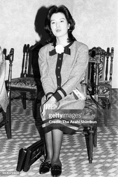 Naoki Prize laureate Akiko Sugimoto attends the 100th Naoki and Akutagawa Prizes announcement press conference on February 13, 1989 in Tokyo, Japan.