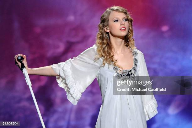 Musician Taylor Swift performs onstage at the 52nd Annual GRAMMY Awards held at Staples Center on January 31, 2010 in Los Angeles, California.