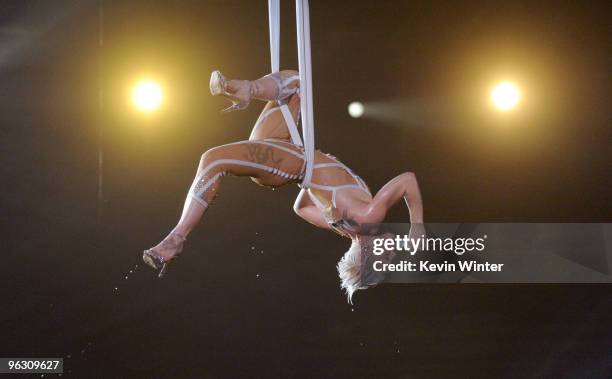 Singer Pink performs onstage during the 52nd Annual GRAMMY Awards held at Staples Center on January 31, 2010 in Los Angeles, California.