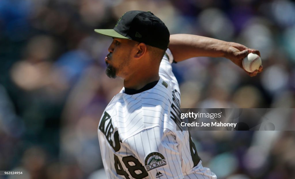 Cincinnati Reds v Colorado Rockies