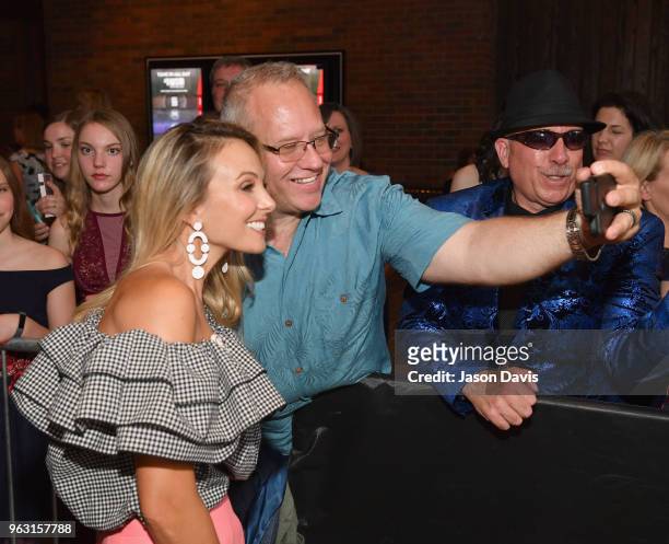 Host Elisabeth Hasselbeck takes photos with fans at the 6th Annual KLOVE Fan Awards at The Grand Ole Opry on May 27, 2018 in Nashville, Tennessee.