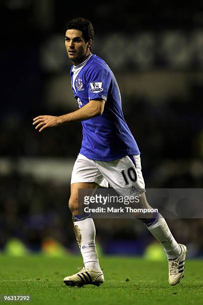 Mikel Arteta of Everton in action during the Barclays Premier League match between Everton and Sunderland at Goodison Park on January 27, 2010 in...