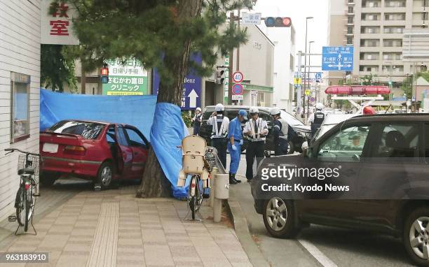 Photo shows a place near an intersection where a female driver in her 90s hit several pedestrians near JR Chigasaki Station in Kanagawa Prefecture,...