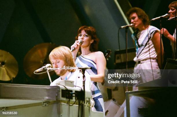 Benny Andersson and Anni-Frid Lyngstad of ABBA perform on stage at Wembley Arena on November 8th, 1979 in London, United Kingdom.