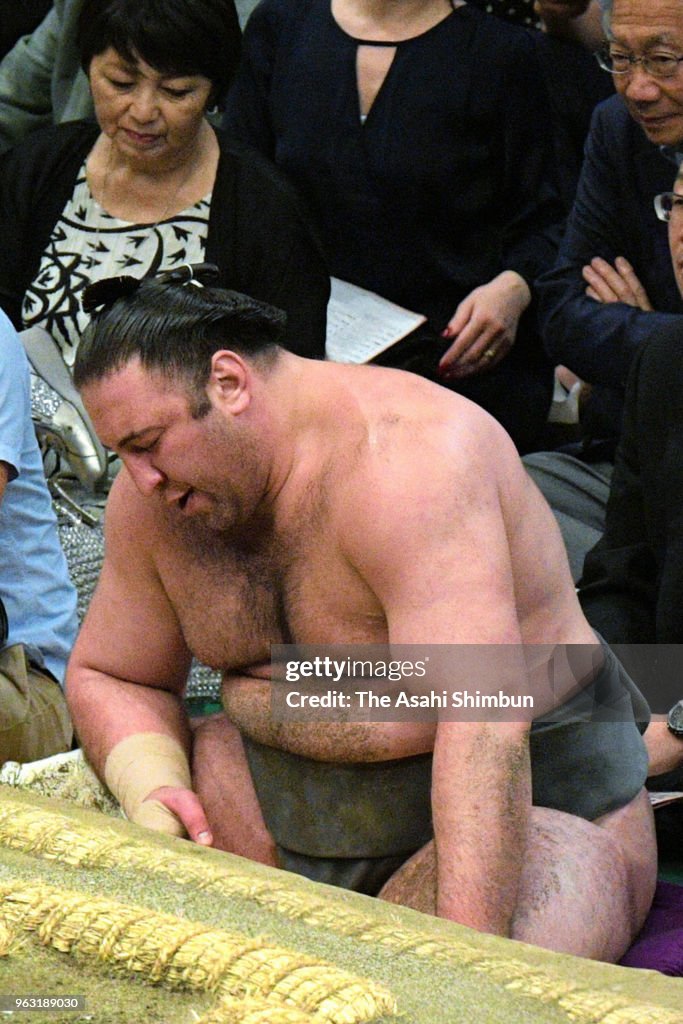 Grand Sumo Summer Tournament - Day 14
