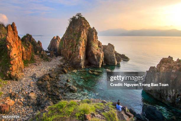 island nest - nha trang stock pictures, royalty-free photos & images