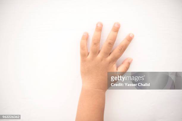 baby hand - child raised arms age 3 stock pictures, royalty-free photos & images