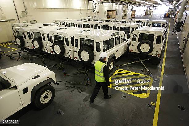 Rfa Range Rover Royal Navy Fleet Auxiliary Photos and Premium High Res Pictures - Getty ...