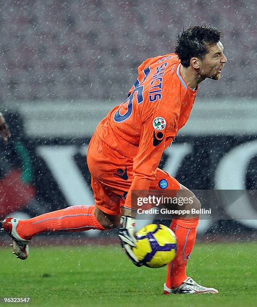 Morgan De Sanctis of Napoli in action during the Serie A match between Napoli and Genoa at Stadio San Paolo on January 30, 2010 in Naples, Italy.