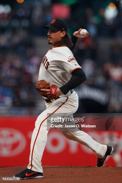Jeff Samardzija of the San Francisco Giants pitches against the Colorado Rockies during the first inning at AT&T Park on May 17, 2018 in San...