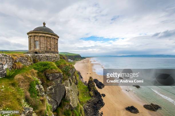 mussenden temple, castlerock, county londonderry, ulster region, northern ireland, united kingdom. - castle rock colorado stock pictures, royalty-free photos & images