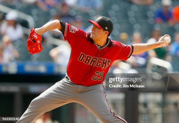 Jorge De La Rosa of the Arizona Diamondbacks in action against the New York Mets at Citi Field on May 20, 2018 in the Flushing neighborhood of the...