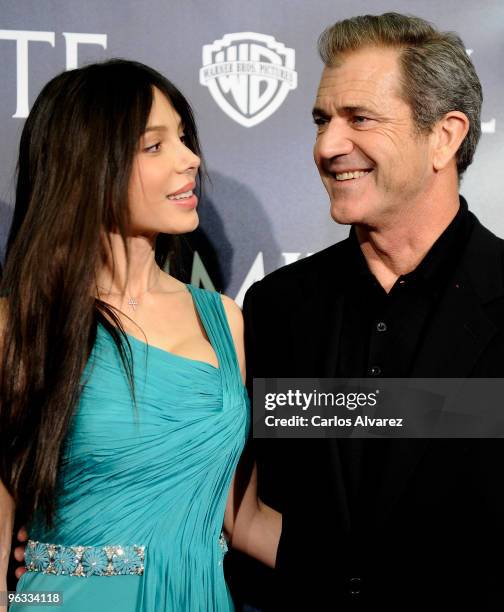 Actor Mel Gibson and Oksana Grigorieva attend "Edge of the Darkness" premiere at the Palafox cinema on February 1, 2010 in Madrid, Spain.