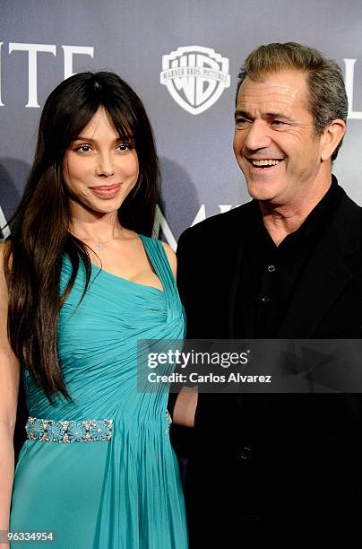 Actor Mel Gibson and girlfriend Oksana Grigorieva attend "Edge of the Darkness" premiere at the Palafox cinema on February 1, 2010 in Madrid, Spain.
