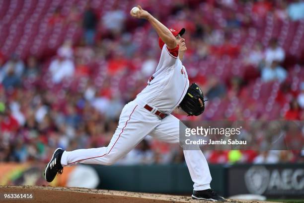 Homer Bailey of the Cincinnati Reds pitches against the Pittsburgh Pirates at Great American Ball Park on May 23, 2018 in Cincinnati, Ohio. Homer...