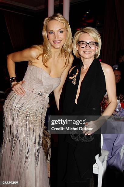 Ina Zobova and Evelina Khromtchenko attend the Sidaction Dinner at Pavillon d'Armenonville on January 28, 2010 in Paris, France.