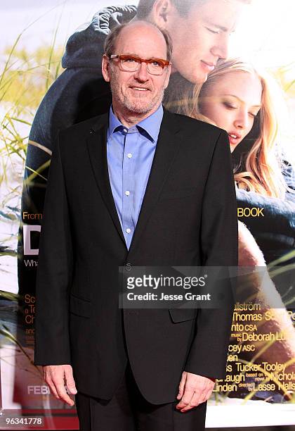 Actor Richard Jenkins arrives at the "Dear John" World Premiere held at Grauman's Chinese Theatre on February 1, 2010 in Hollywood, California.