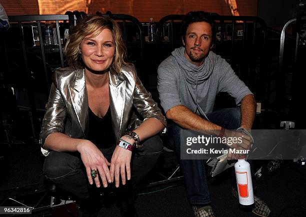 Singer Jennifer Nettles of the band Sugarland and musician Jason Mraz attend the "We Are The World 25 Years for Haiti" recording session held at Jim...