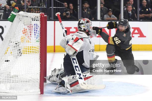 Tomas Nosek of the Vegas Golden Knights scores a third-period goal past Braden Holtby of the Washington Capitals in Game One of the 2018 NHL Stanley...