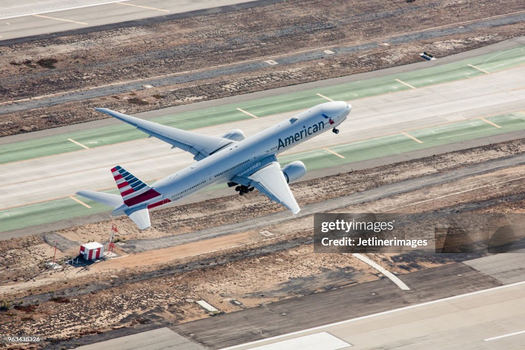 American Airlines Boeing 777