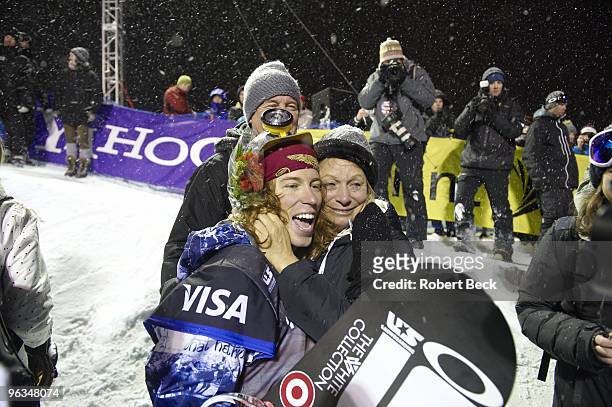 Grand Prix: Shaun White victorious with mother during Men's Half Pipe at Park City Mountain Resort. Park City, UT 1/23/2010 CREDIT: Robert Beck